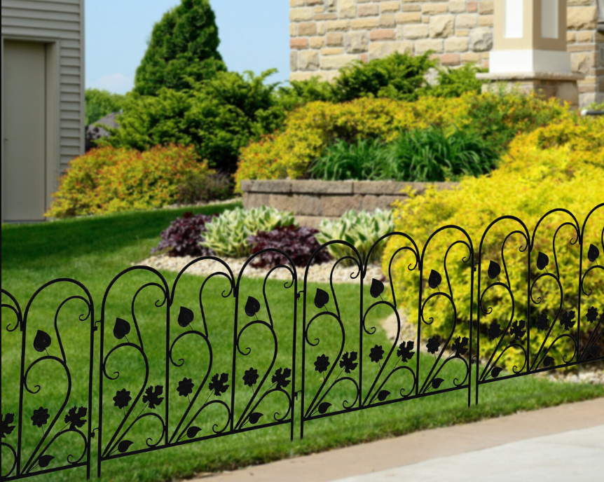 How to Choose the Right Fence for Your Flower Garden